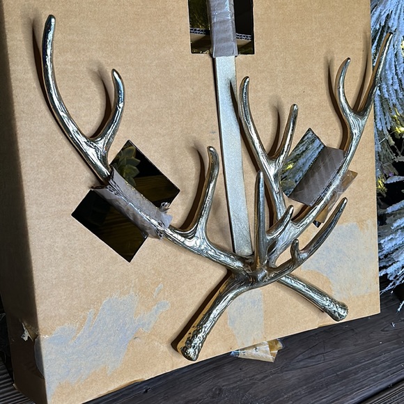 Pottery Barn Country Cabin Chic Antler Wreath Hanger - Brass Color 🦌 - Picture 7 of 16